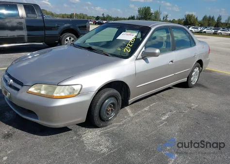 1998 Honda Accord Lx z USA, uszkodzony, nr VIN 1HGCG5645WA212204